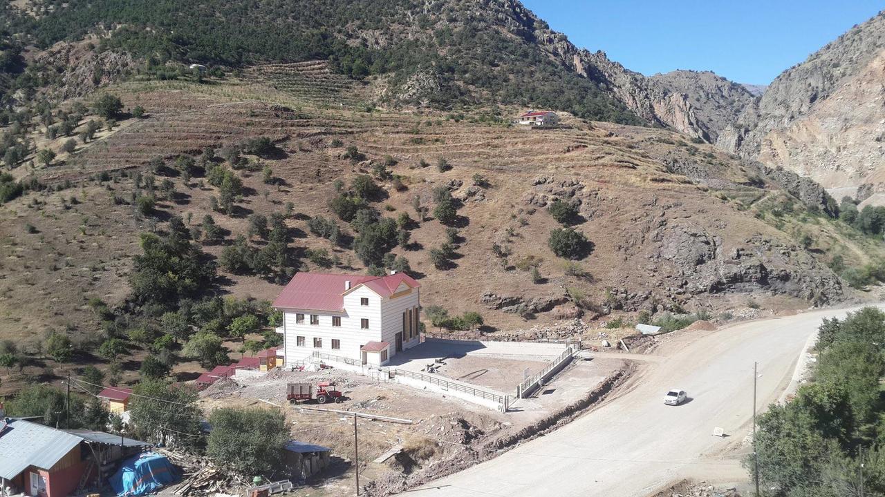 Karsi Bahce Hotel Sebinkarahisar Exterior photo